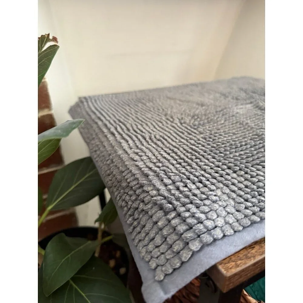 Gray Chenille Bath/Utility Mat